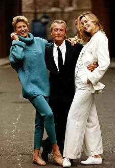 Images Dated 22nd January 1993: Paula Hamilton Model With Top Photographer Terry O Neill And Model Lisa Butcher