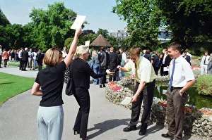 People watching a total solar eclipse at Forbury Gardens, Reading. 11th August 1999 People watching a total solar eclipse at Forbury Gardens, Reading. 11th August 1999