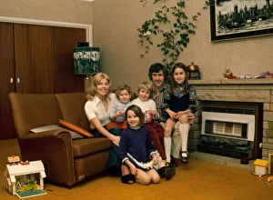 Peter Bonetti Chelsea footballer seen here with his wife Francis and children Lisa (2) Peter Bonetti Chelsea footballer seen here with his wife Francis and children Lisa (2)