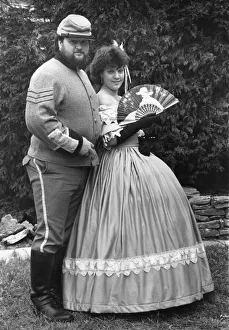 Picture of Mr David Williams and his bride Miss Fiona Bell Picture of Mr David Williams and his bride Miss Fiona Bell