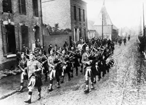 Pipers believe to be from the Cameron Highlander Regiment marching to the frontline Pipers believe to be from the Cameron Highlander Regiment marching to the frontline