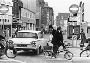 Policeman on point duty at Gallowtree Gate, Leicester 25th October 1971 Policeman on point duty at Gallowtree Gate, Leicester 25th October 1971
