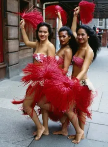 Polynesian dancers September 1988 dancing in Sauchiehall Street in Glasgow Polynesian dancers September 1988 dancing in Sauchiehall Street in Glasgow