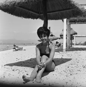 Pop singer Helen Shapiro on holiday in Majorca. 20th May 1962 Pop singer Helen Shapiro on holiday in Majorca. 20th May 1962