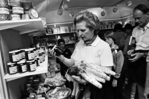 Prime Minister Margaret Thatcher on holiday at Bedruthan, Cornwall. 10th August 1981 Prime Minister Margaret Thatcher on holiday at Bedruthan, Cornwall. 10th August 1981