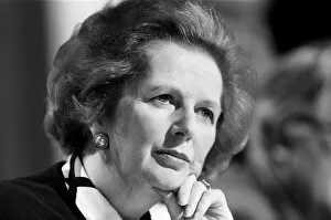 Images Dated 19th May 1987: Prime Minister Margaret Thatcher unveils the Tory Party Manifesto for the 1987 General