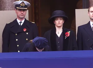 Princess Beatrice faints during Remembrance Day Service Whitehall, November 1999 Princess Beatrice faints during Remembrance Day Service Whitehall, November 1999