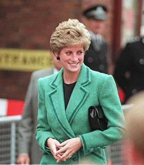 Princess Diana arrives Relate in Walsall, June 1991 Princess Diana arrives Relate in Walsall, June 1991