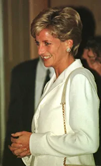 Princess Diana arrives at the Ritz Carlton Hotel in Double Bay Princess Diana arrives at the Ritz Carlton Hotel in Double Bay