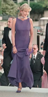PRINCESS DIANA ARRIVING AT A CHARITY BASH DURING HER VISIT TO CHICAGO - JUNE 1996 PRINCESS DIANA ARRIVING AT A CHARITY BASH DURING HER VISIT TO CHICAGO - JUNE 1996