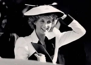 Princess Diana holding on to her hat during visit to America - November 1985 Princess Diana holding on to her hat during visit to America - November 1985