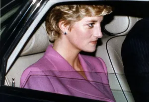 Princess Diana leaving the Hilton Hotel in London after lunch a a Christmas Gala Princess Diana leaving the Hilton Hotel in London after lunch a a Christmas Gala