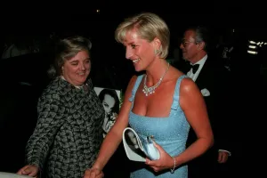 Mirror/0100to0199 00153/princess diana royal albert hall attend gala Mirror/0100to0199 00153/princess diana royal albert hall attend gala