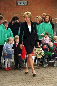 Princess Diana visiting Broadmoor Hospital in Crowthorne Princess Diana visiting Broadmoor Hospital in Crowthorne