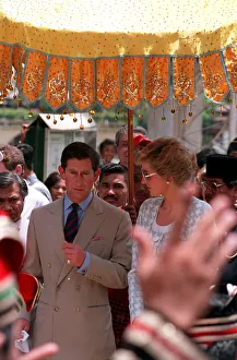 PRINCESS DIANA, WEARING PALE BLUE AND WHITE SKIRT SUIT, WITH PRINCE CHARLES DURING TOUR PRINCESS DIANA, WEARING PALE BLUE AND WHITE SKIRT SUIT, WITH PRINCE CHARLES DURING TOUR