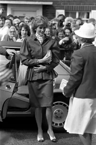 THE PRINCESS OF WALES GETTING OUT OF A CAR DURING VISIT TO NEWCASTLE APRIL 1986 THE PRINCESS OF WALES GETTING OUT OF A CAR DURING VISIT TO NEWCASTLE APRIL 1986