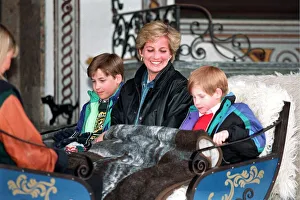 PRINCESS OF WALES WITH SONS PRINCE WILLIAM & PRINCE HARRY AS THEY TAKE A RIDE IN A PRINCESS OF WALES WITH SONS PRINCE WILLIAM & PRINCE HARRY AS THEY TAKE A RIDE IN A
