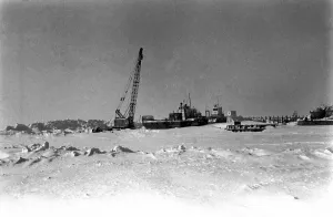 Prudhoe Bay Alaska. April 1977 77-02128-013 Prudhoe Bay Alaska. April 1977 77-02128-013