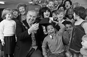 Pupils from Ashbrow Infants and Nursery School, Sheepridge were delighted when Kirklees Pupils from Ashbrow Infants and Nursery School, Sheepridge were delighted when Kirklees