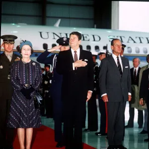 Queen Elizabeth II and US President Ronald Reagan saluting the American National Anthem Queen Elizabeth II and US President Ronald Reagan saluting the American National Anthem