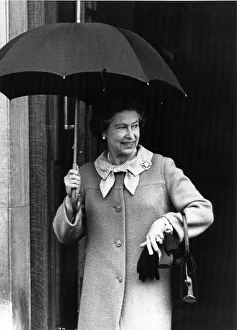 Queen Elizabeth II visits Prince Charles and Princess Diana at St Queen Elizabeth II visits Prince Charles and Princess Diana at St