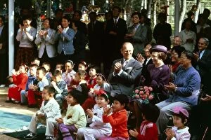 Images Dated 13th October 1986: Queen Elizabeth and Prince Philip - State Visit to China The Queen visits