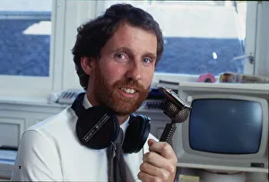 Quentin MacFarlane 1988 television personality commentator with microphone Quentin MacFarlane 1988 television personality commentator with microphone