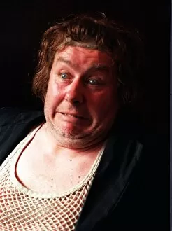 Images Dated 21st August 1998: Rab C Nesbitt TV series August 1998 Gregor Fisher as Rab