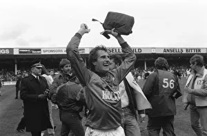 Ray Clemence celebrates after the match. FA Cup semi-final, Tottenham Hostpur vs Watford Ray Clemence celebrates after the match. FA Cup semi-final, Tottenham Hostpur vs Watford