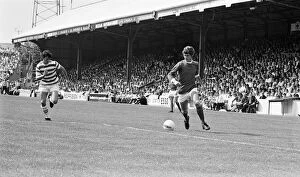 Images Dated 1st August 1970: Reading 2-3 Manchester United, Watney Cup match at Elm Park, Saturday 1st August 1970