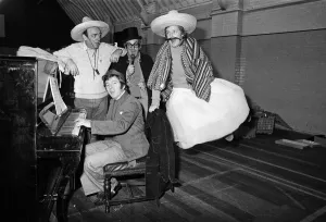 Rehearsals for the ITV series 'Hello Cheeky'. John Junkin, Dennis King Rehearsals for the ITV series 'Hello Cheeky'. John Junkin, Dennis King
