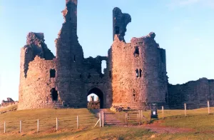 Mirror/0000to0099 00083/remote impressive ruins northumberlands Mirror/0000to0099 00083/remote impressive ruins northumberlands