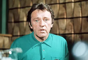 Richard Burton Film Actor at Elizabeth Taylors 40th Birthday Party Dbase Richard Burton Film Actor at Elizabeth Taylors 40th Birthday Party Dbase