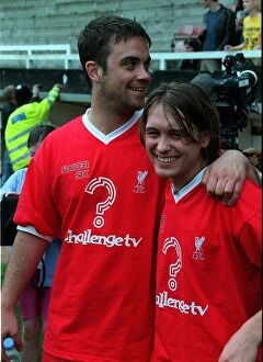 00236 Collection: Robbie Williams with Mark Owen former members of pop group Take That at a charity