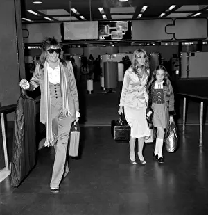 Rod Stewart and Britt Ekland. April 1975 75-1775-004 Rod Stewart and Britt Ekland. April 1975 75-1775-004