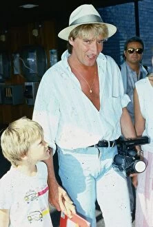 Images Dated 1st June 1986: Rod Stewart singer June 1986 with his son Sean at Glasgow Airport