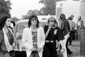 Rolling stones: Ronnie Wood with wife Jo Wood at Knebworth Pop Festival for a special Rolling stones: Ronnie Wood with wife Jo Wood at Knebworth Pop Festival for a special