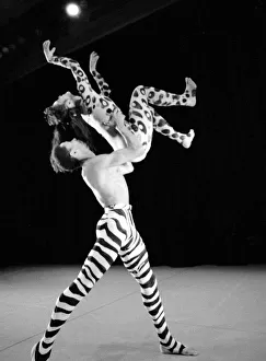 Royal Ballet of Canada London Contemporary Dance Theatre presents Robert Royal Ballet of Canada London Contemporary Dance Theatre presents Robert