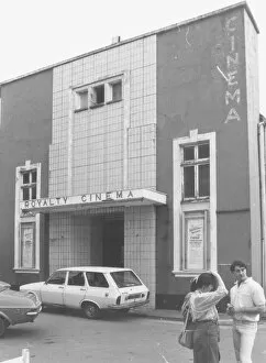 Images Dated 1st August 1986: Royalty Cinema in Dartmouth which closed in August 1986