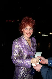 Ruby Wax Comedian/TV Presenter December 1998 Arriving at the LWT building in London Ruby Wax Comedian/TV Presenter December 1998 Arriving at the LWT building in London