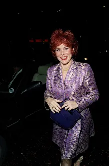 Ruby Wax Comedian/TV Presenter December 1998 Arriving at the LWT building in London Ruby Wax Comedian/TV Presenter December 1998 Arriving at the LWT building in London