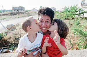 Mirror/0800to0899 00865/sally becker british aid worker pictured august Mirror/0800to0899 00865/sally becker british aid worker pictured august