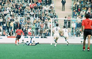 Sanon Haiti World Cup 1974 Italy v Haiti Sanon no20 scores Haiti goal Sanon Haiti World Cup 1974 Italy v Haiti Sanon no20 scores Haiti goal
