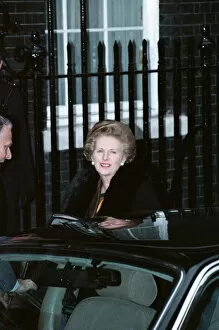 Images Dated 21st November 1990: Scenes at 10 Downing Street amid the Conservative Party leadership battle