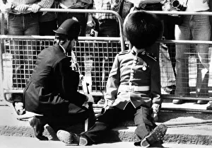 The scorching sun and that heavy bearskin leave this groggy Grenadier wilting on royal The scorching sun and that heavy bearskin leave this groggy Grenadier wilting on royal