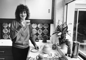 Scottish singer and actress Barbara Dickson photographed at home Scottish singer and actress Barbara Dickson photographed at home