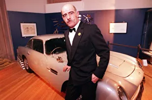 Sean Connery lookalike February 1998 John Garland wearing bow tie at the 007 exhibition Sean Connery lookalike February 1998 John Garland wearing bow tie at the 007 exhibition