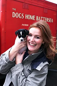 Shauna Lowry TV Presenter October 1999 with dog - one of many at Battersea Dogs Shauna Lowry TV Presenter October 1999 with dog - one of many at Battersea Dogs
