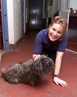 Shauna Lowry TV Presenter October 1999 with Stimpy the dog at Battersea Dogs Home Shauna Lowry TV Presenter October 1999 with Stimpy the dog at Battersea Dogs Home