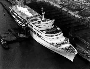 Ships: Canberra April 1982 - The luxury liner Canberra is berted at Southampton Dock to Ships: Canberra April 1982 - The luxury liner Canberra is berted at Southampton Dock to